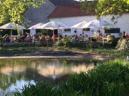 照片: Kastanienhof