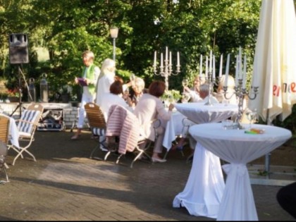 照片: Kastanienhof